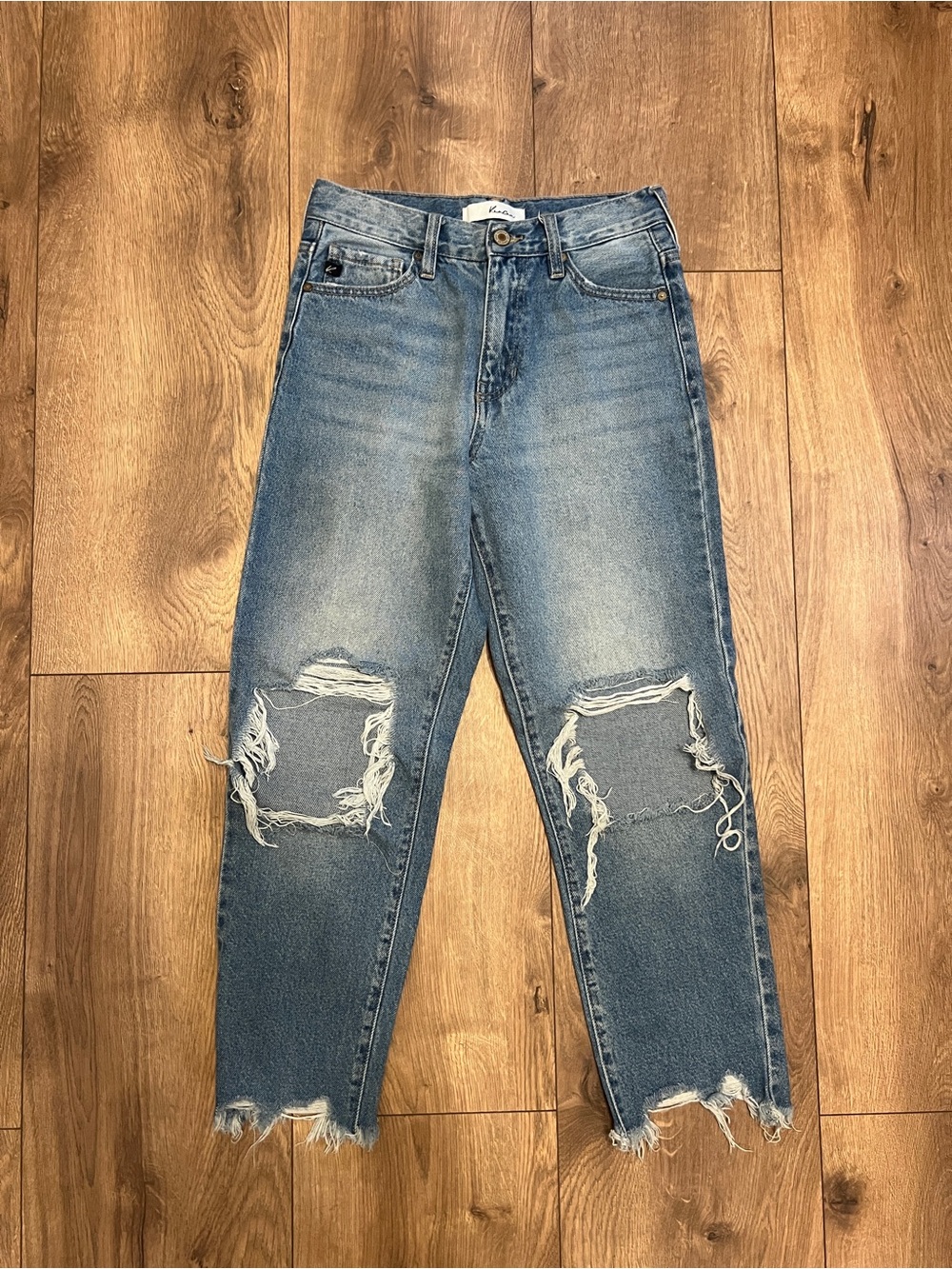 Women’s kancan cropped distressed mom jeans